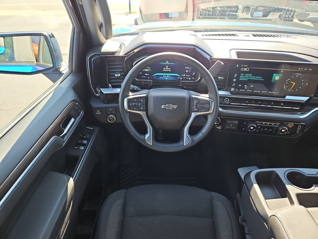 Used 2026 Chevrolet Silverado 1500 RST AWD/4WD image 14