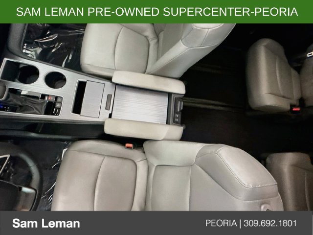 Used 2025 Toyota Sienna XLE w/ XLE Plus Package AWD/4WD image 22