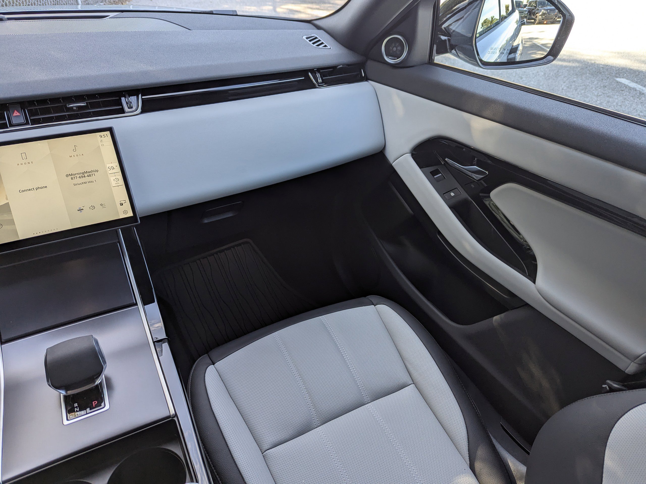 New 2026 Land Rover Range Rover Evoque Dynamic SE image 16