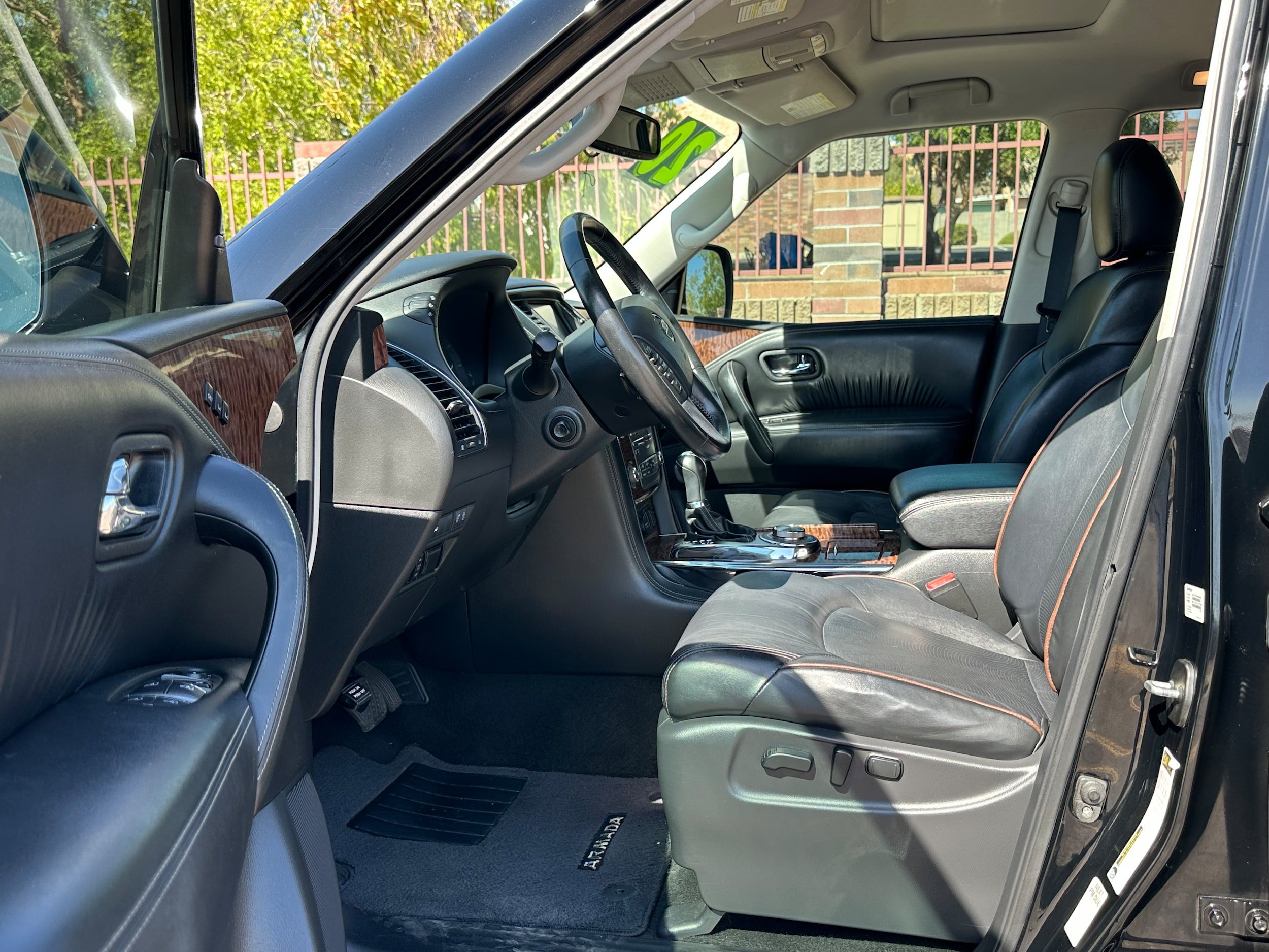Used 2020 Nissan Armada SL w/ Premium Package AWD/4WD image 6