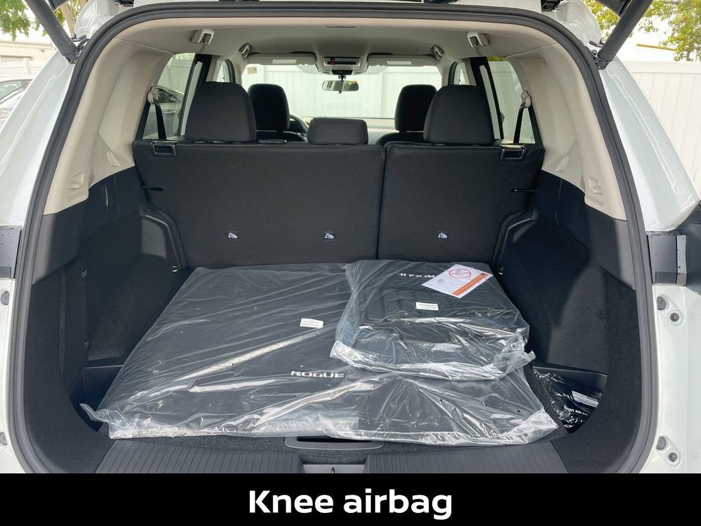 New 2026 Nissan Rogue SV AWD/4WD image 36