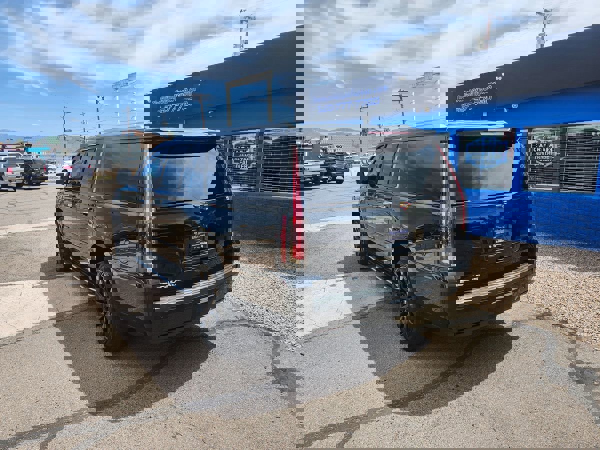 Used 2017 Cadillac Escalade ESV Luxury image 5