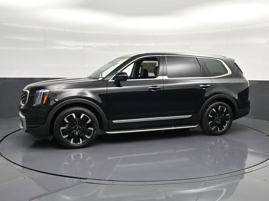 Used 2024 Kia Telluride SX w/ Towing Package FWD image 7