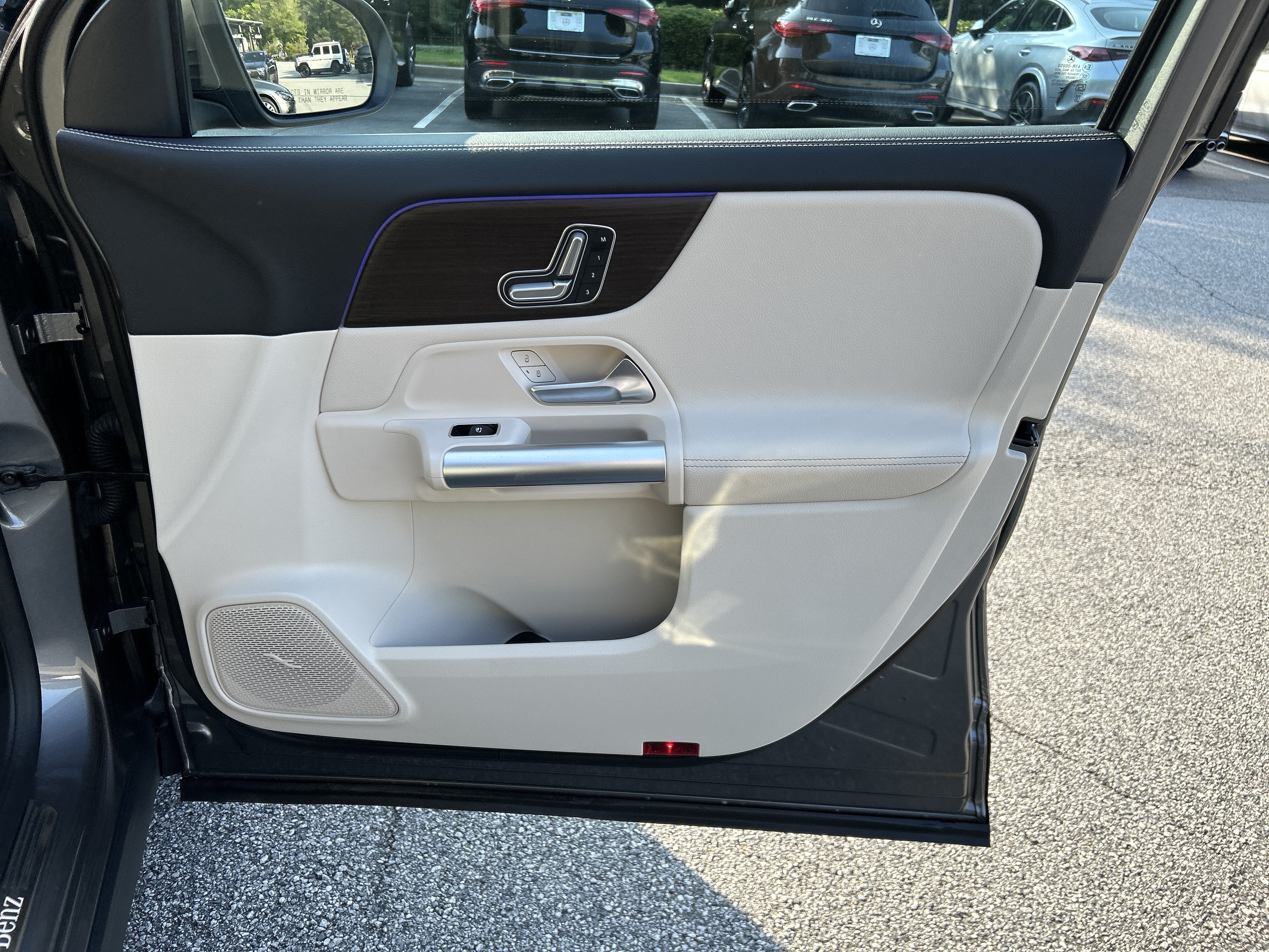 Certified 2025 Mercedes-Benz GLA 250 image 46