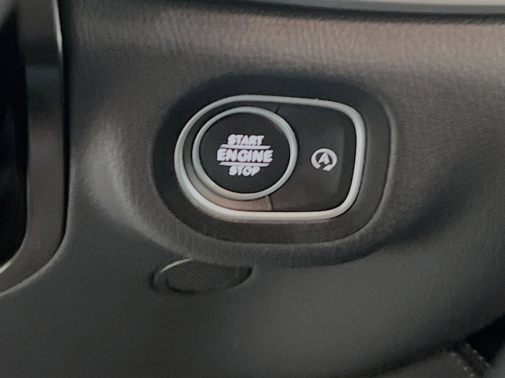 Used 2025 Mercedes-Benz GLE 350 4MATIC image 23