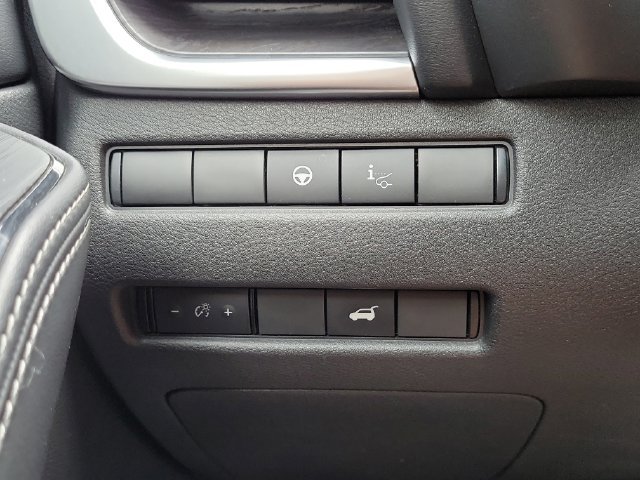 Used 2023 Nissan Rogue Platinum w/ Platinum Premium Package AWD/4WD image 27