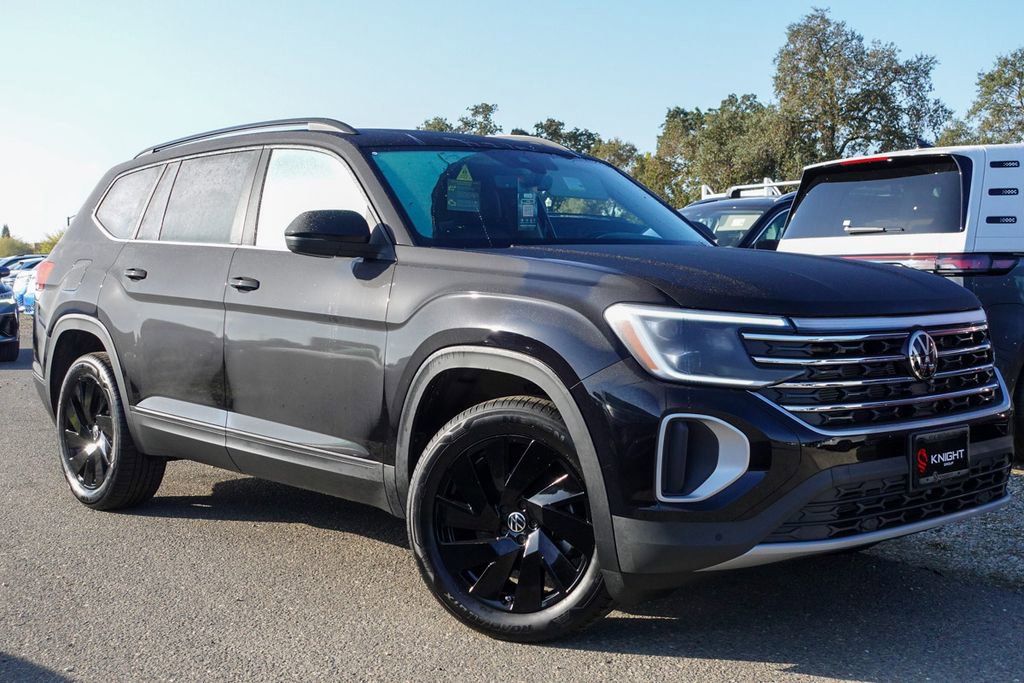 New 2026 Volkswagen Atlas SE image 3