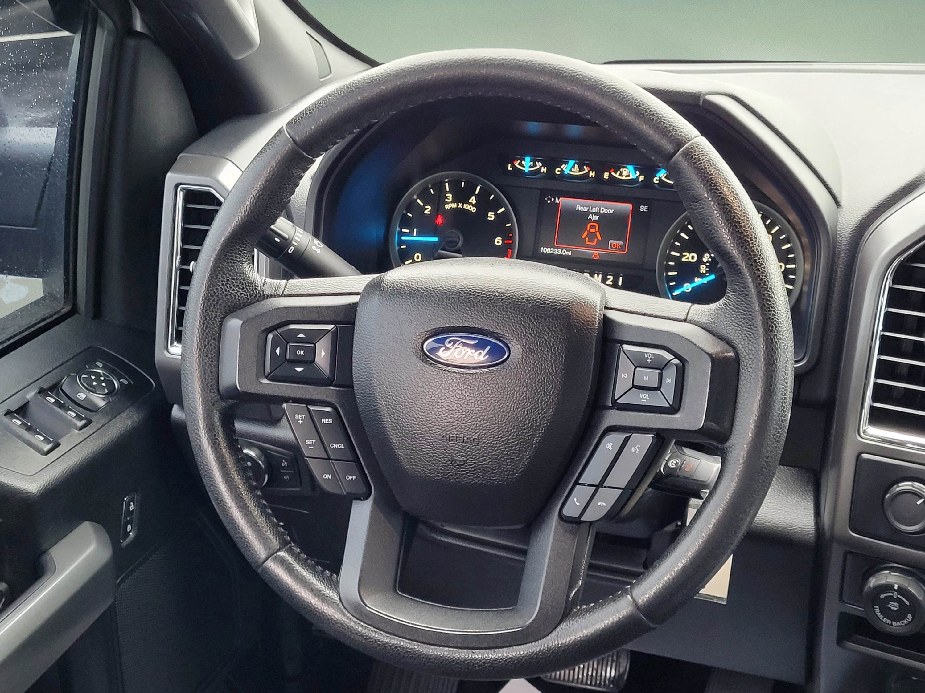 Used 2016 Ford F150 XLT w/ Equipment Group 302A Luxury AWD/4WD image 26