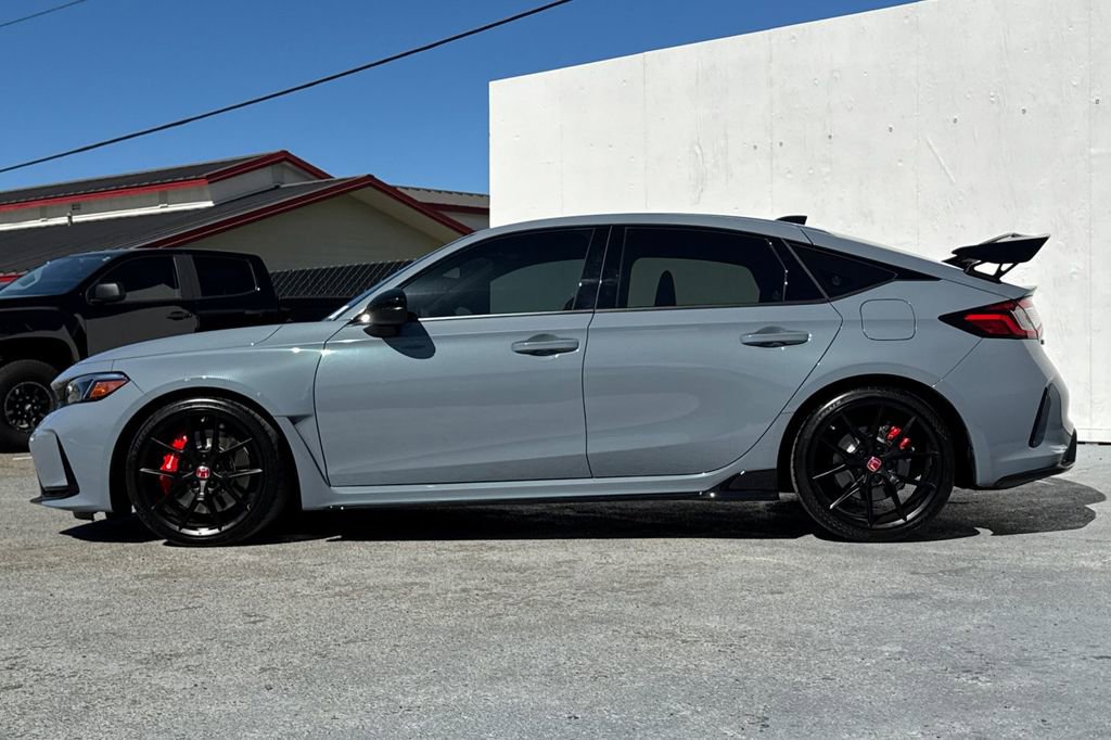 Used 2025 Honda Civic Type R image 6