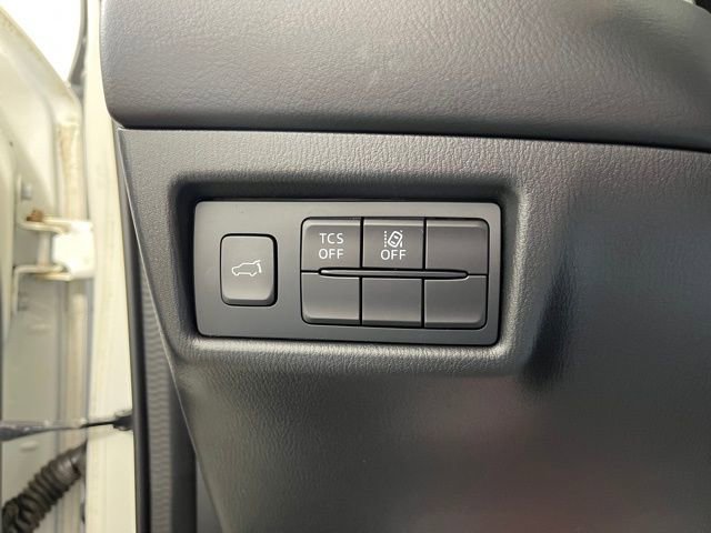 Used 2019 MAZDA CX-5 Touring image 19