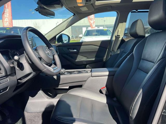 Used 2023 Nissan Rogue SL w/ SL Premium Package image 17