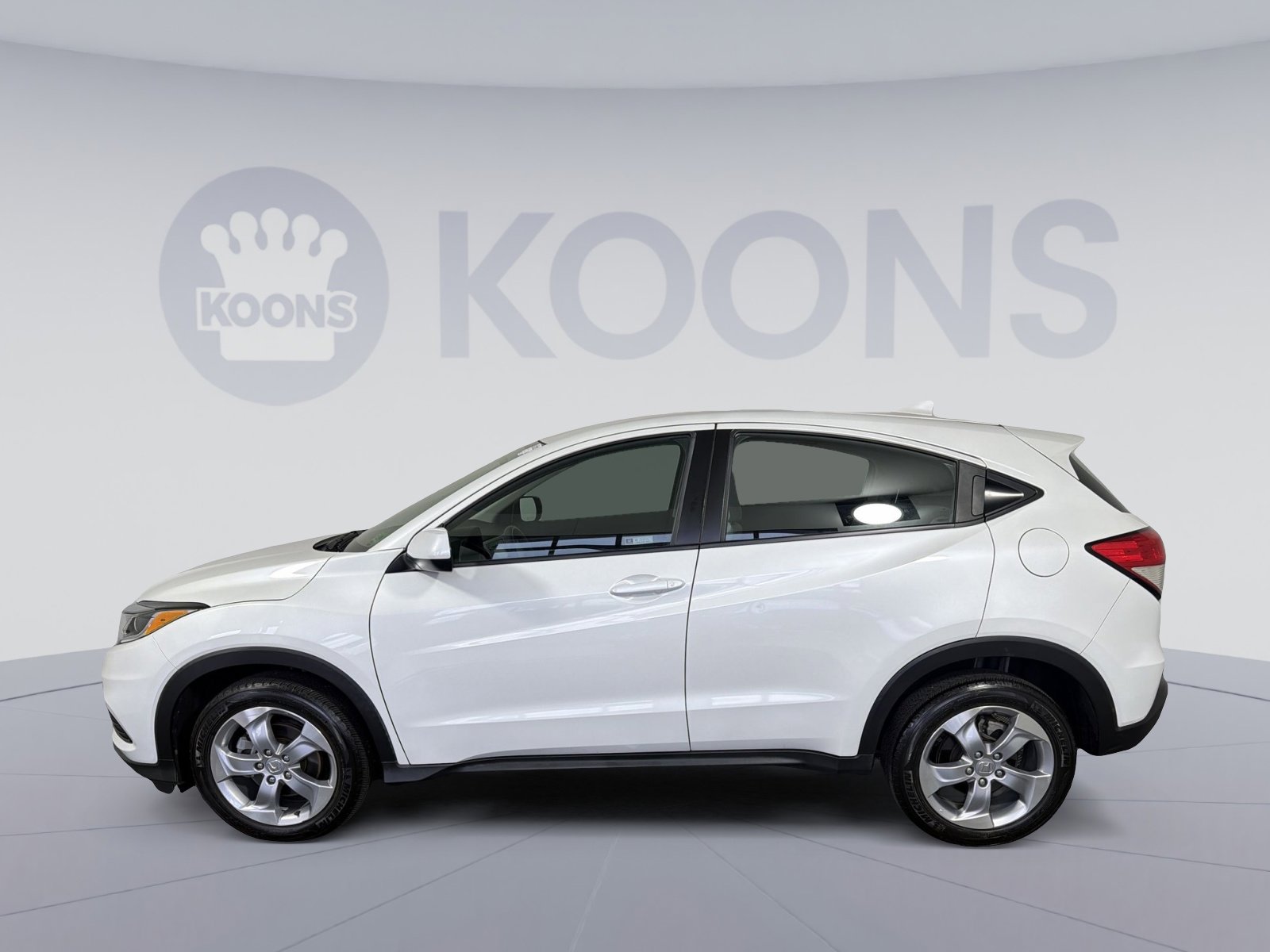 Used 2021 Honda HR-V LX image 2