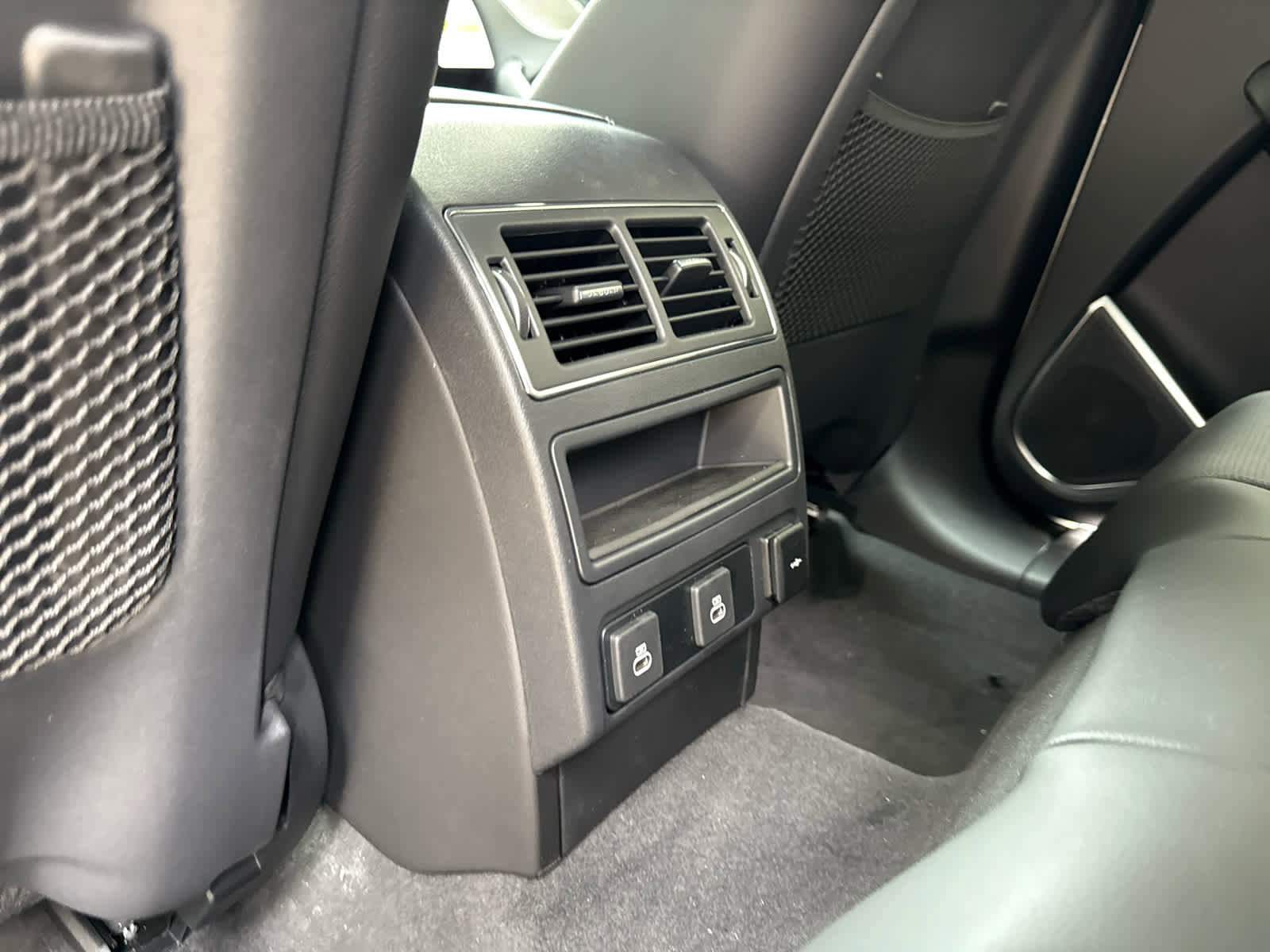 New 2026 Jaguar F-PACE R-Dynamic S image 17