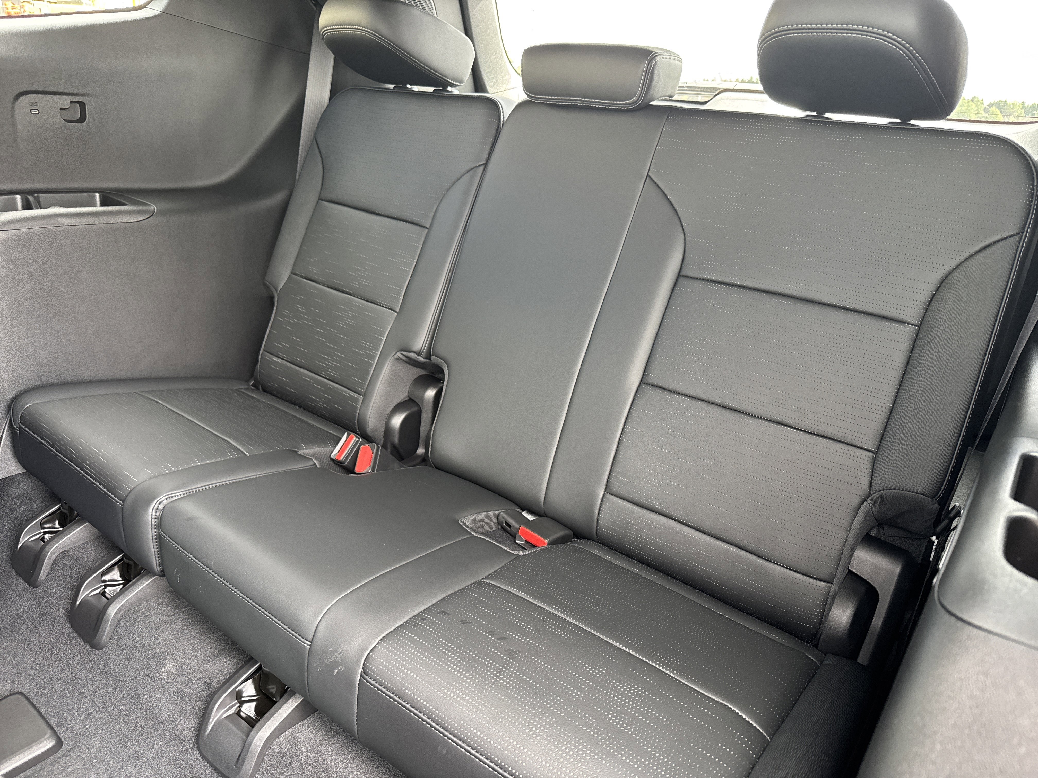 New 2026 Buick Enclave Sport Touring w/ Power Package image 31