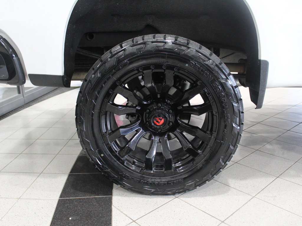 Used 2021 Chevrolet Silverado 1500 Custom Trail Boss image 12