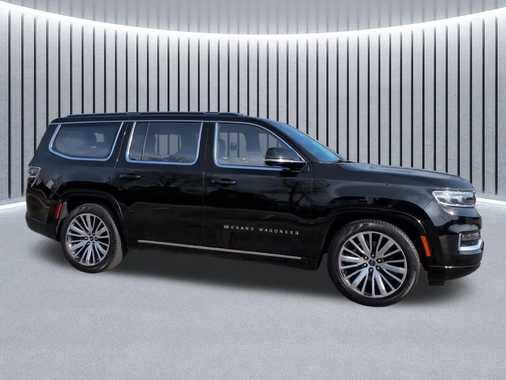 Used 2023 Jeep Grand Wagoneer Series III image 3