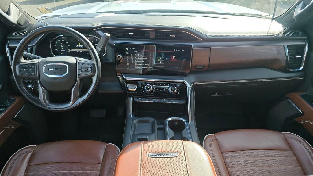 Used 2024 GMC Sierra 3500 Denali Ultimate image 18