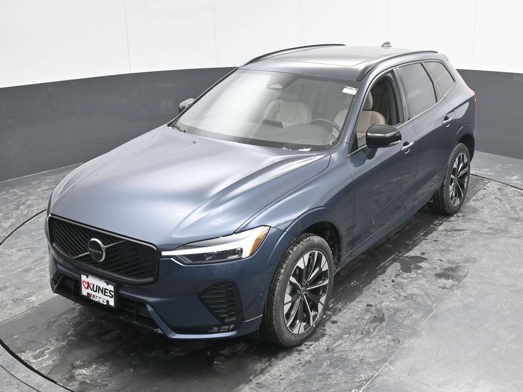 New 2026 Volvo XC60 B5 Plus w/ Protection Package Premier AWD/4WD image 32