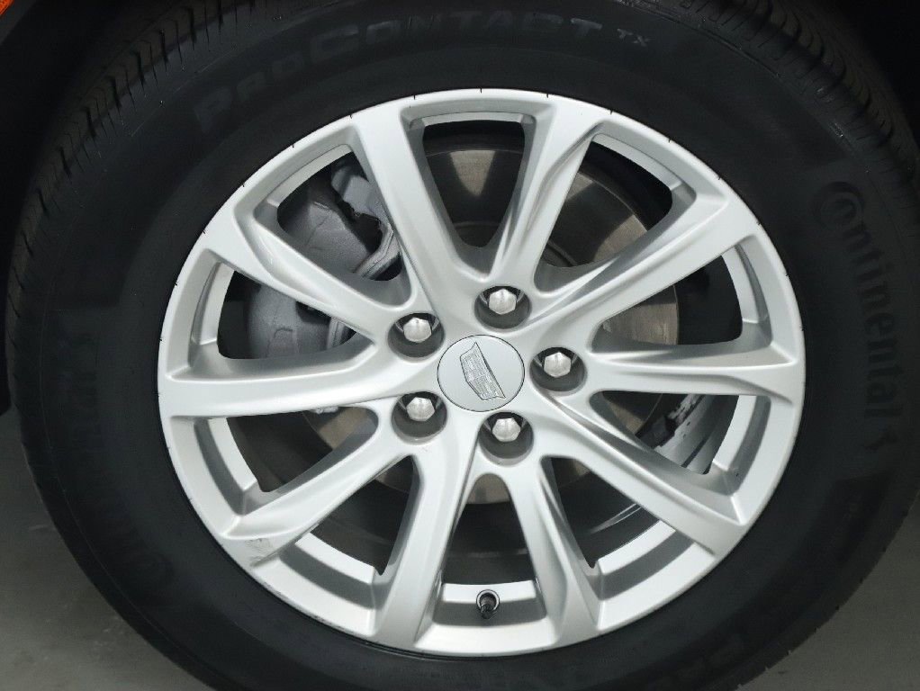Used 2023 Cadillac XT4 Luxury w/ Cold Weather Package image 37