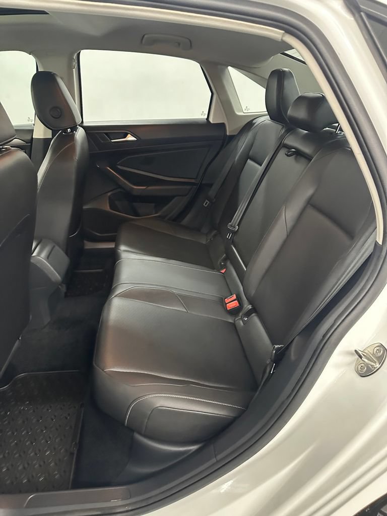 Used 2020 Volkswagen Jetta SE FWD image 27