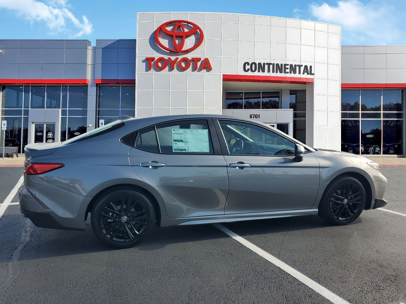 New 2026 Toyota Camry SE FWD image 5