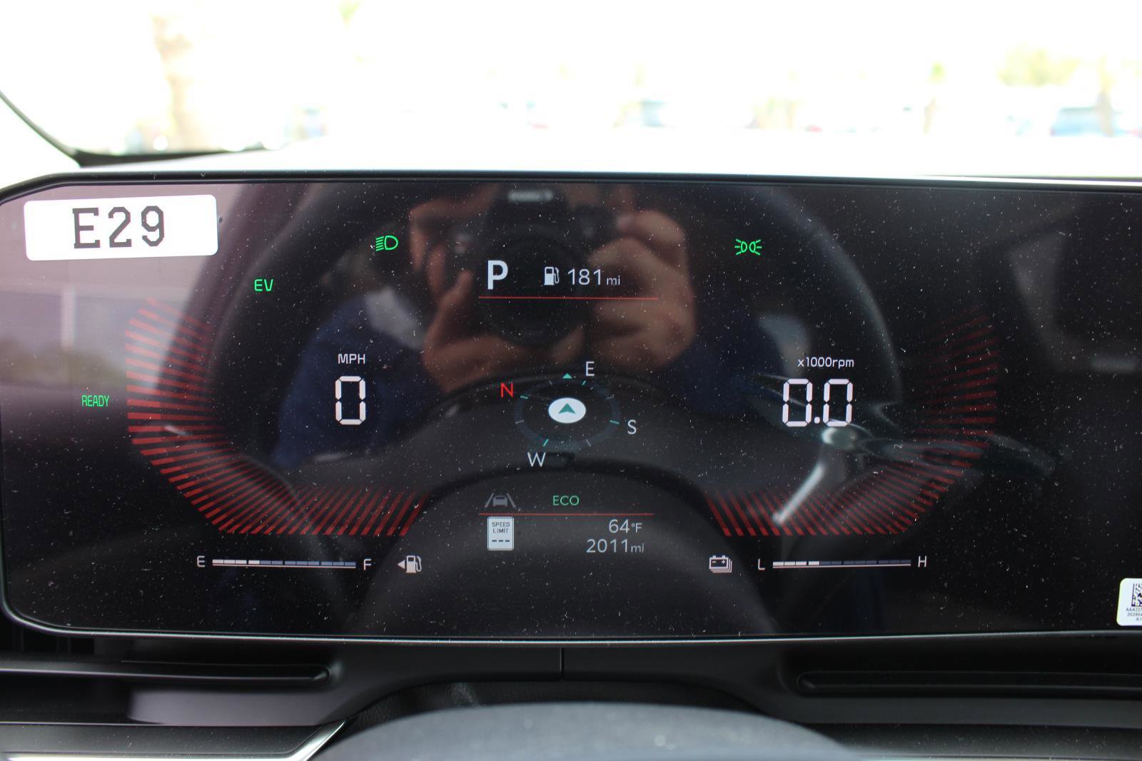 Used 2026 Kia Carnival EX image 20