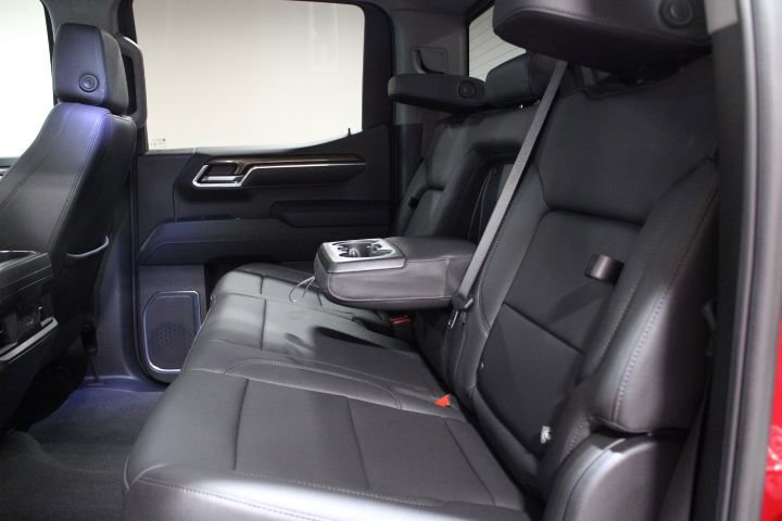 Used 2025 Chevrolet Silverado 1500 LT Trail Boss w/ Convenience Package II AWD/4WD image 23