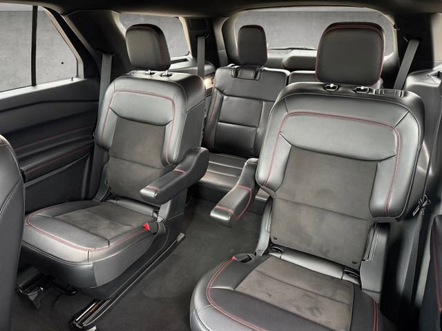 Used 2023 Ford Explorer ST-Line w/ Class IV Trailer Tow Package image 22