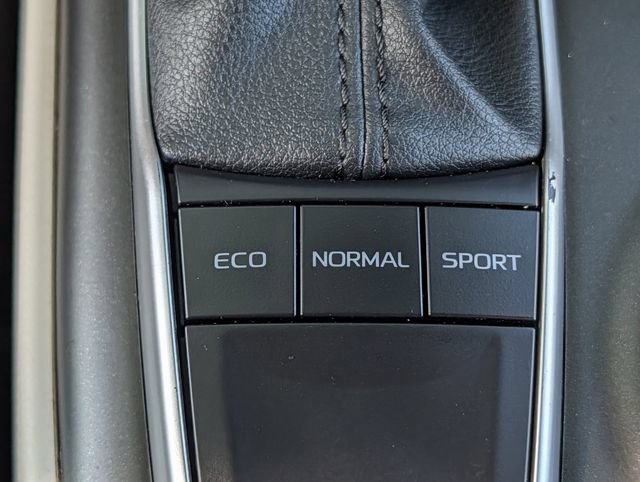 Used 2024 Toyota Camry LE FWD image 15