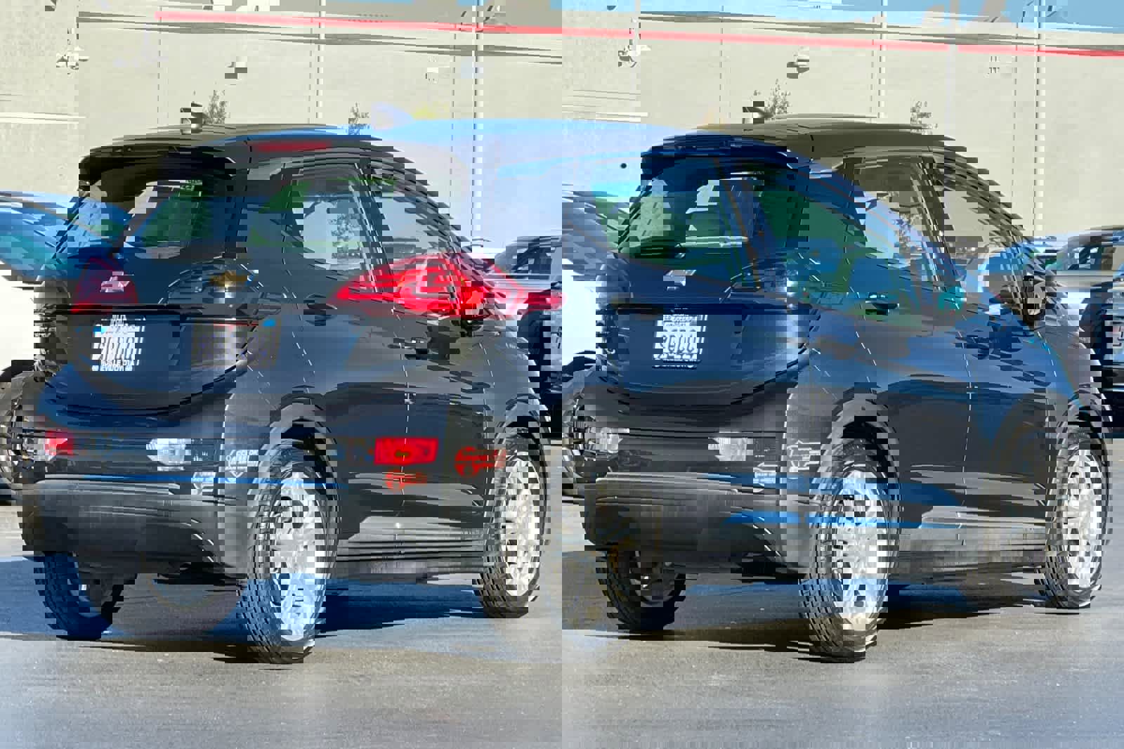 Used 2019 Chevrolet Bolt LT image 2