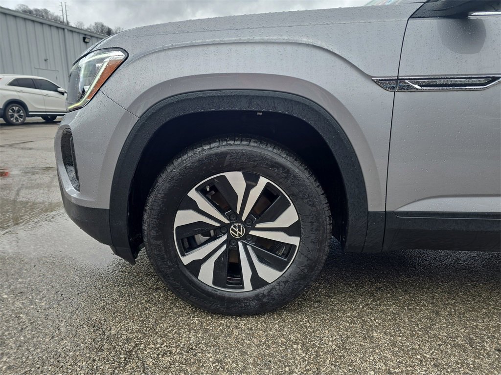 Used 2024 Volkswagen Atlas Cross Sport SE image 8