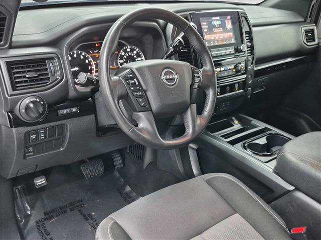Used 2023 Nissan Titan SV w/ SV Convenience Package RWD image 10