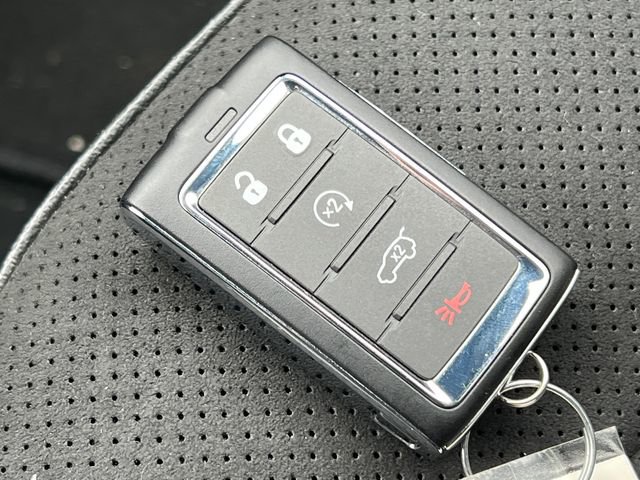 Used 2024 Jeep Grand Cherokee Altitude image 30