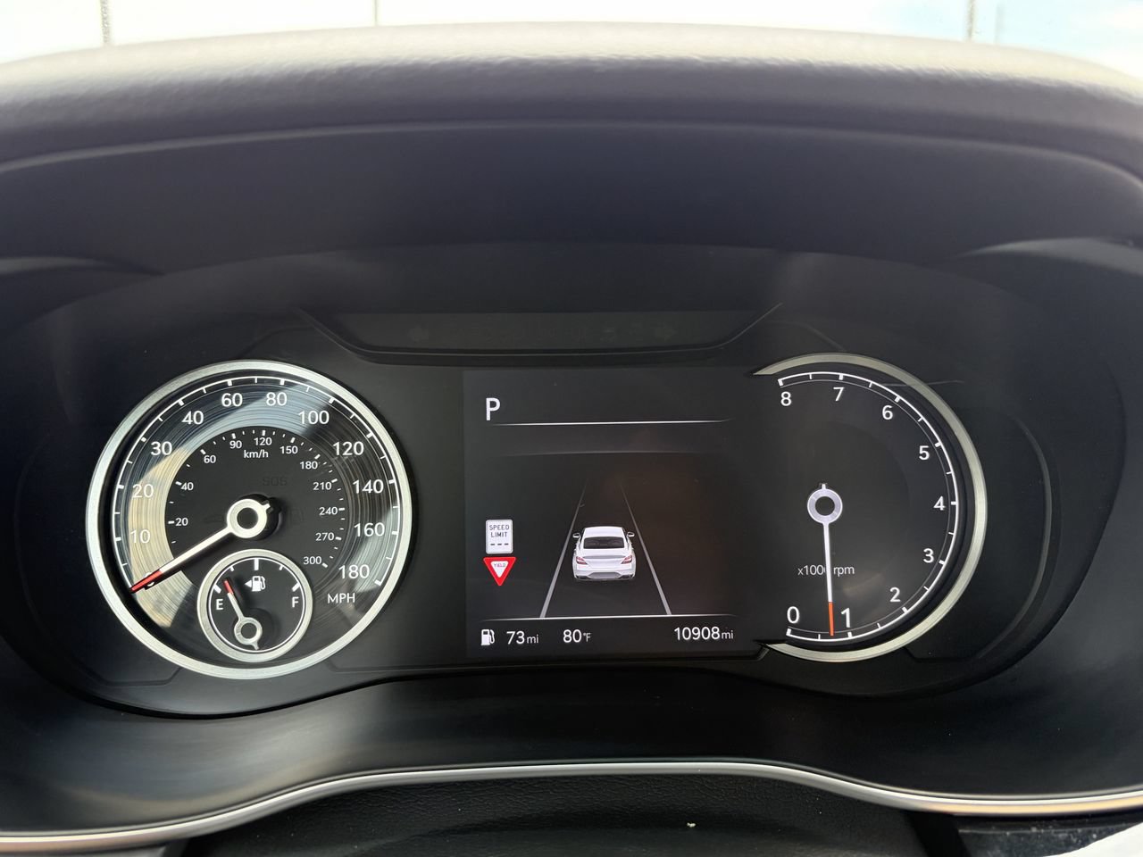 Used 2026 Genesis G70 2.5T RWD image 8