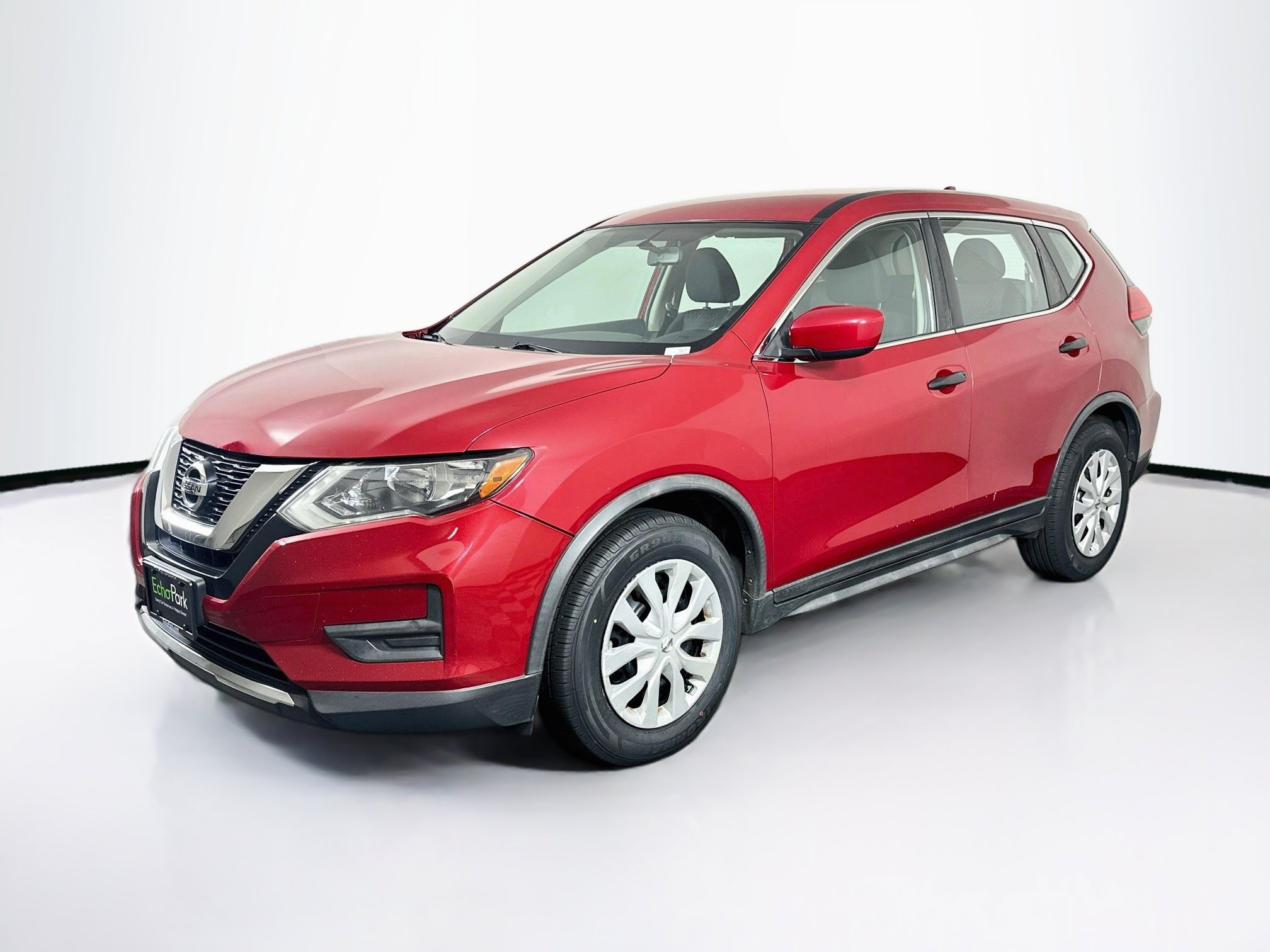 Used 2017 Nissan Rogue S FWD image 3