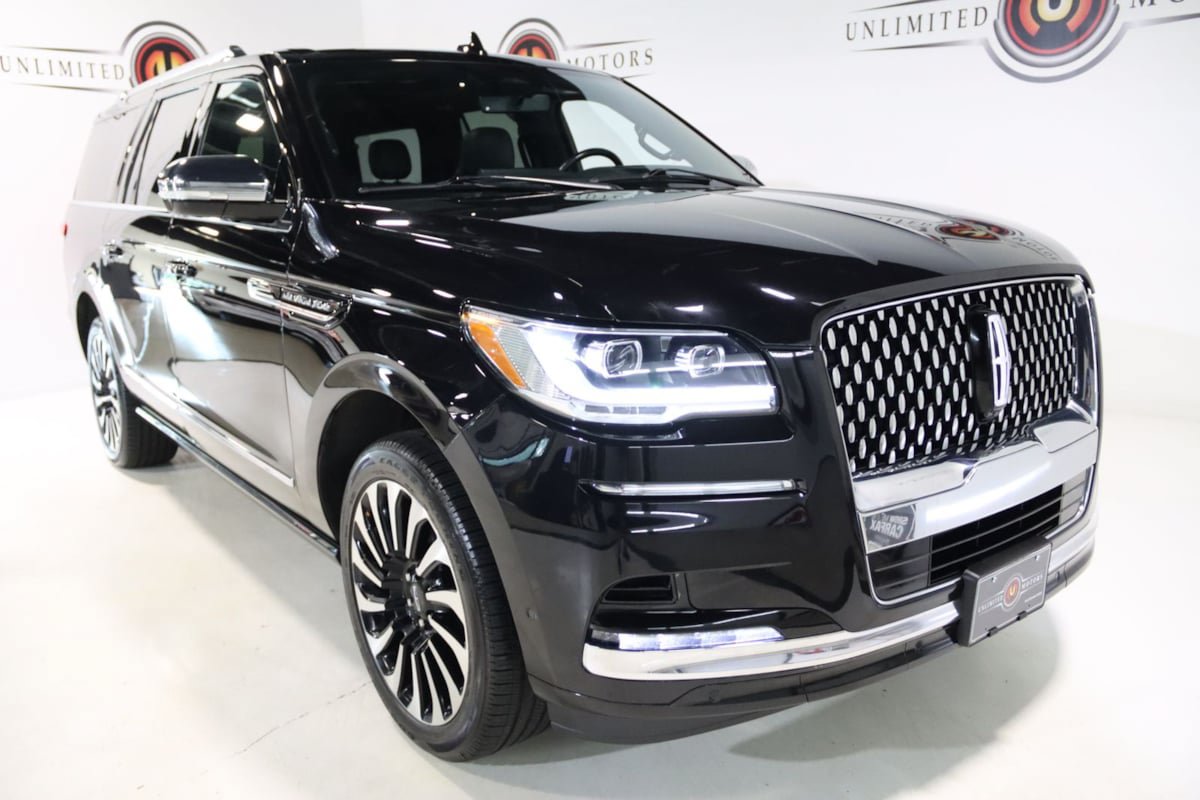 Used 2024 Lincoln Navigator L Black Label AWD/4WD image 21
