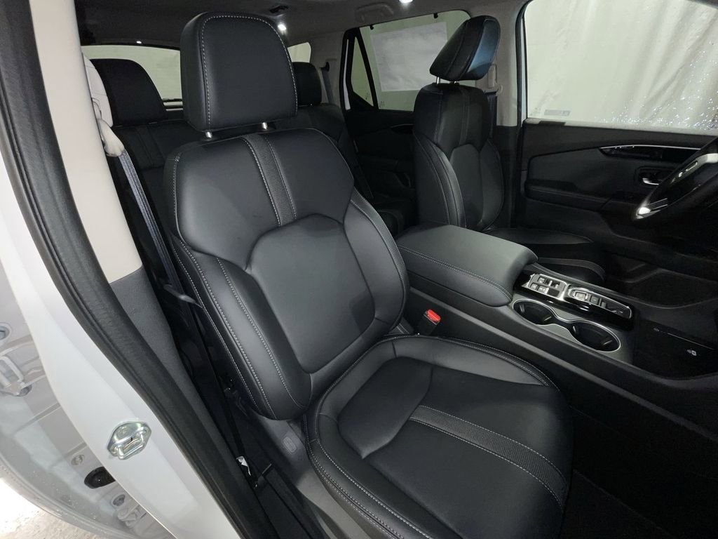Used 2023 Honda Pilot Touring image 33