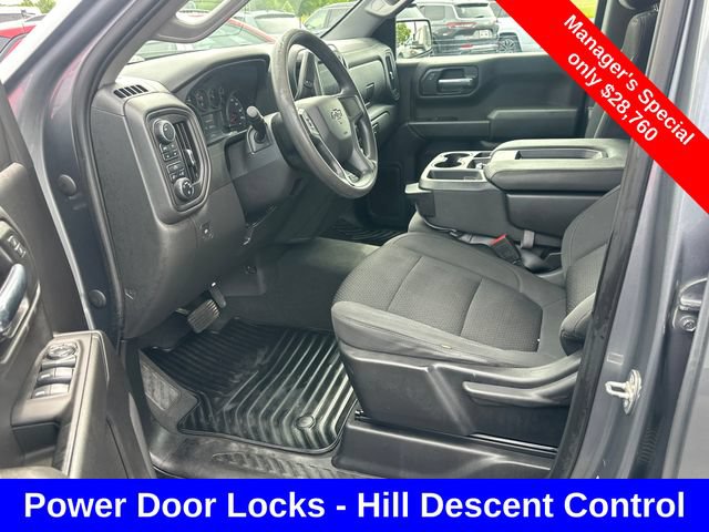 Used 2022 Chevrolet Silverado 1500 Custom Trail Boss w/ LPO, Dark Essentials Package AWD/4WD image 11