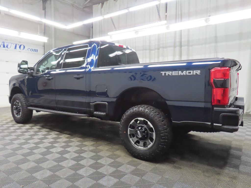 Used 2024 Ford F250 XLT w/ Black Appearance Package AWD/4WD image 6