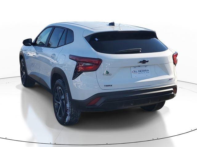 Used 2025 Chevrolet Trax RS w/ Driver Confidence Package image 3