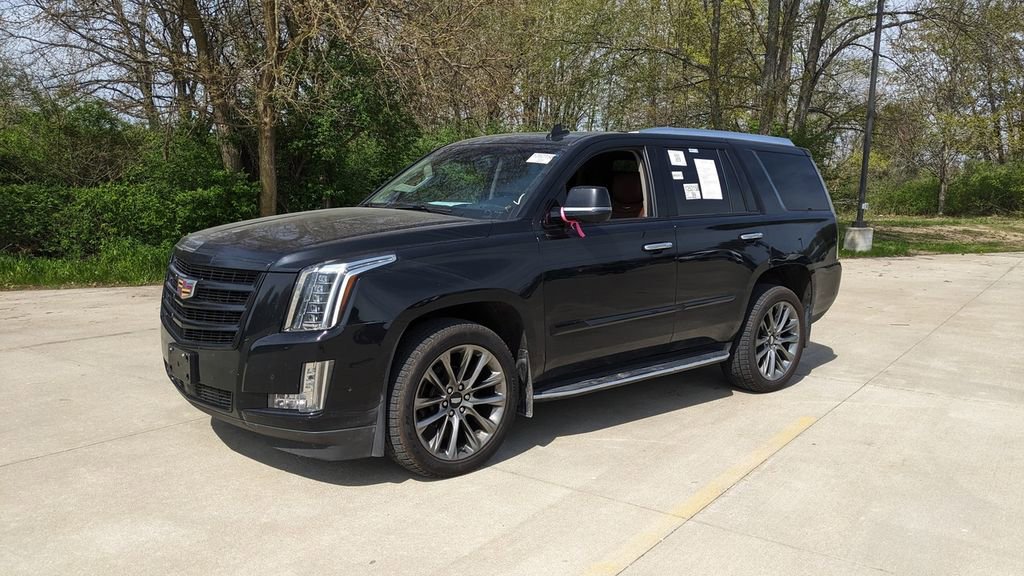 Used 2019 Cadillac Escalade Premium Luxury w/ Escalade Sport Edition AWD/4WD image 7
