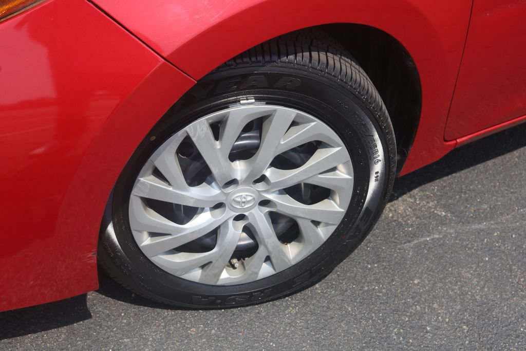 Certified 2019 Toyota Corolla LE FWD image 15