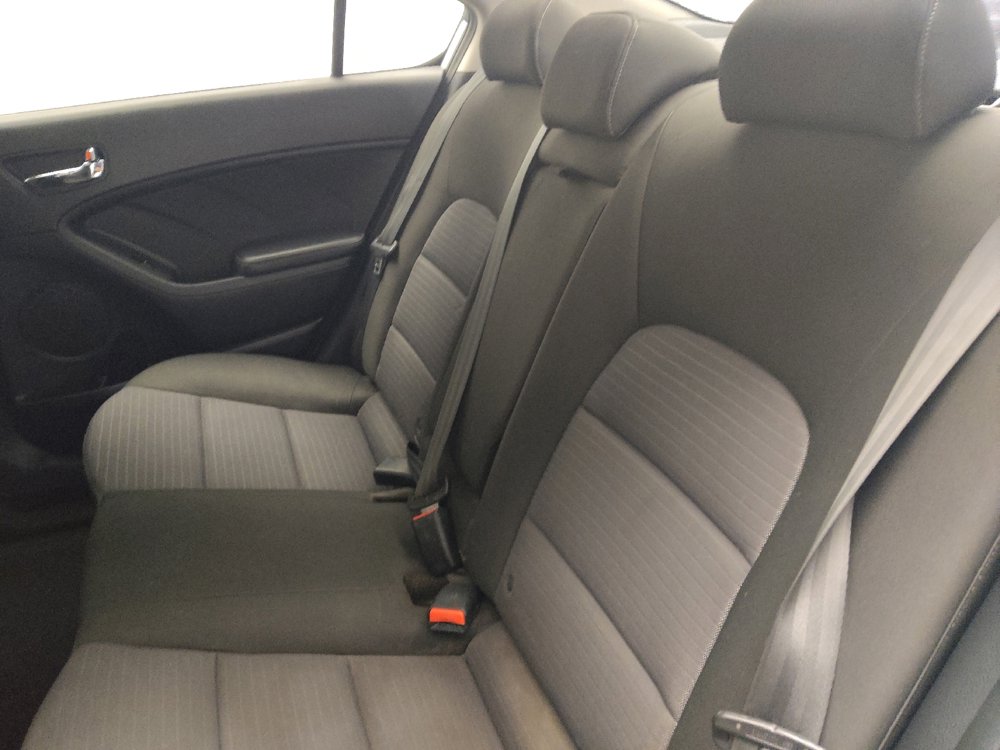 Used 2016 Kia Forte LX w/ LX Popular Package image 18