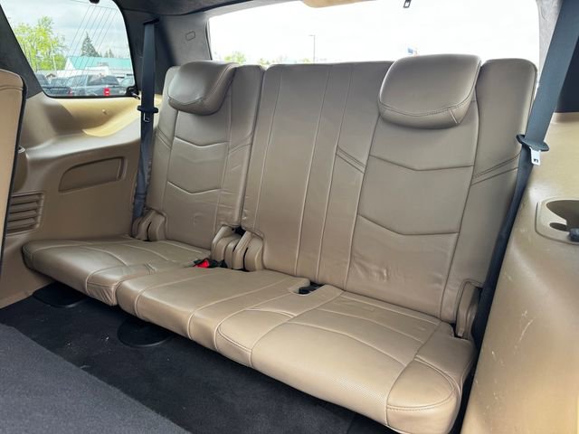 Used 2020 Cadillac Escalade Platinum RWD image 20