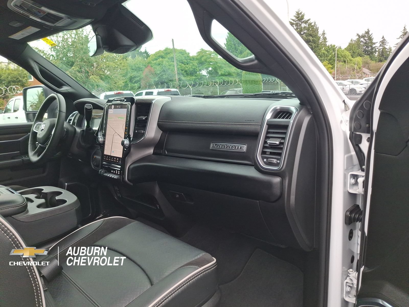 Used 2026 RAM 2500 Laramie AWD/4WD image 21