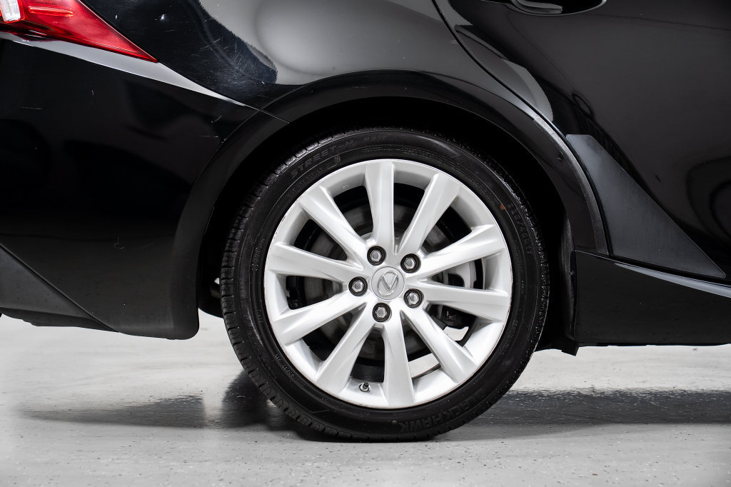 Used 2016 Lexus IS 200t RWD image 6