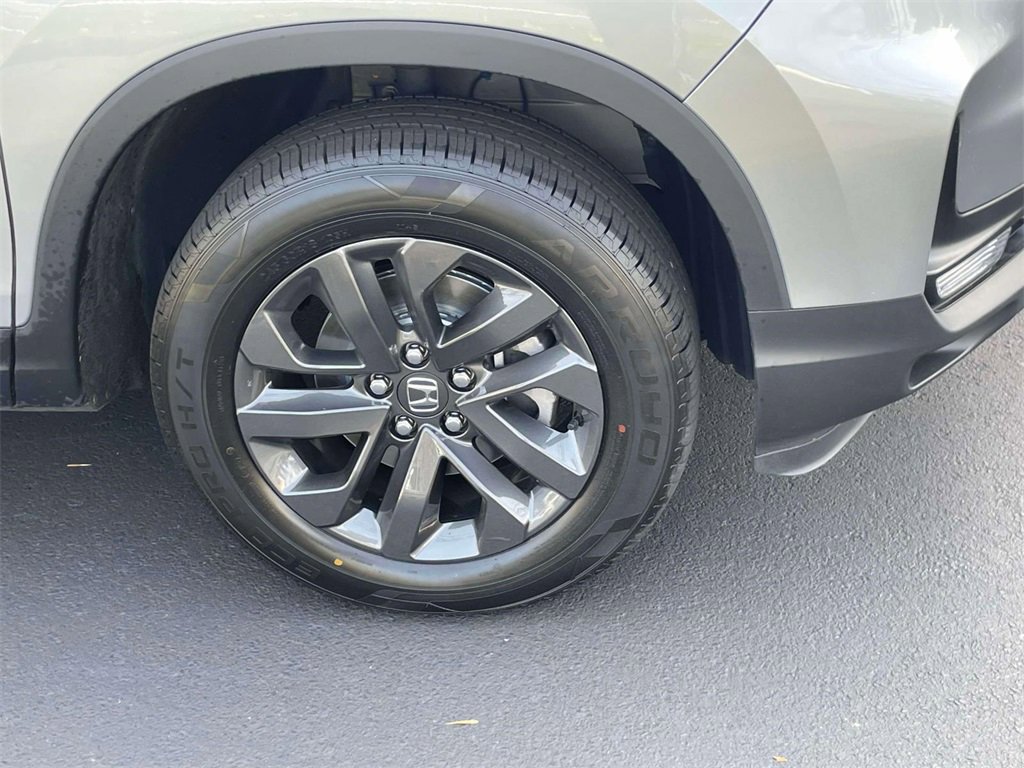 Certified 2023 Honda Ridgeline Sport image 8