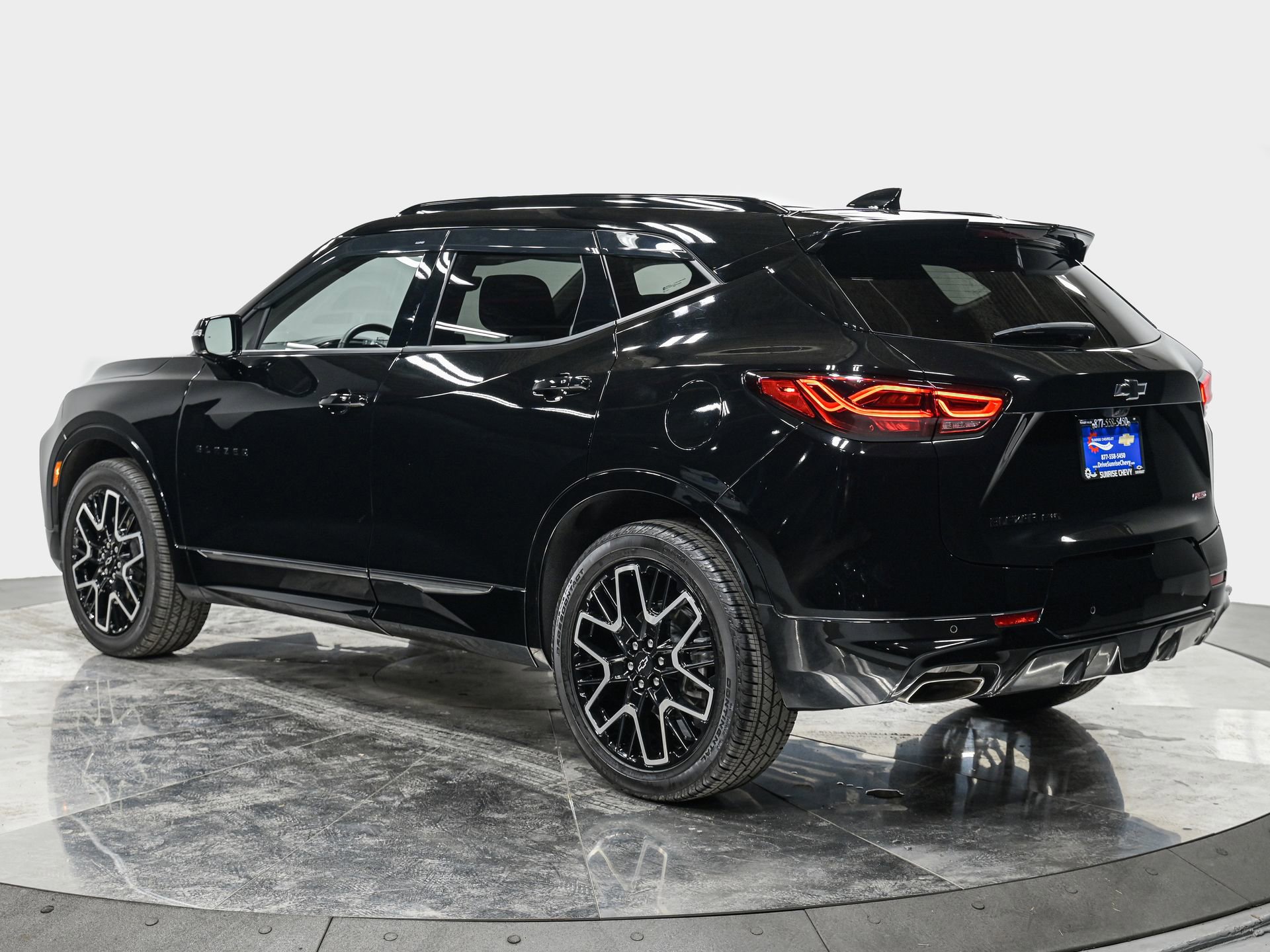 Used 2024 Chevrolet Blazer RS w/ Driver Confidence II Package image 4