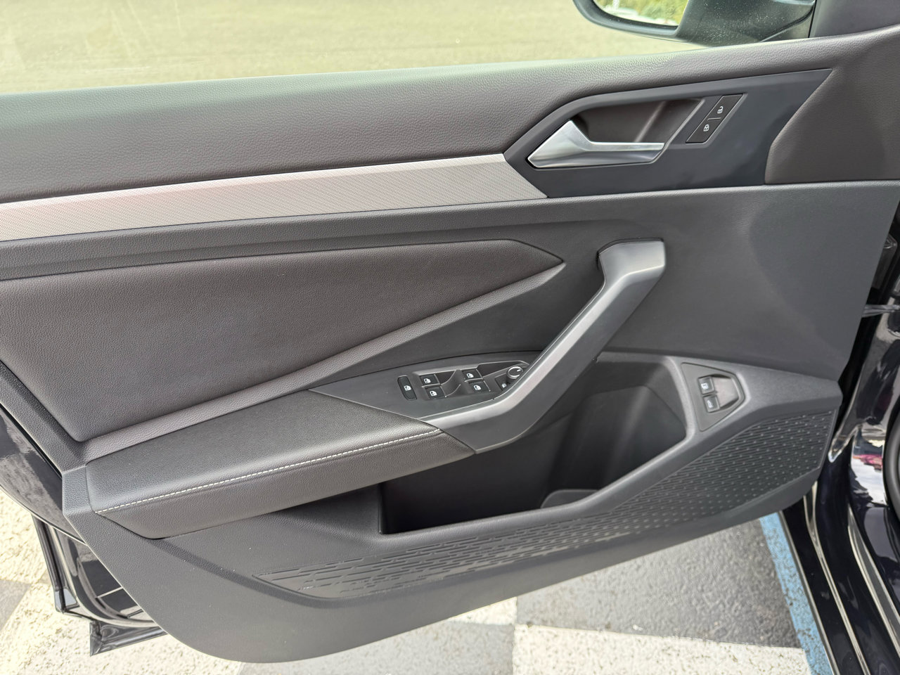 Used 2024 Volkswagen Jetta S image 10