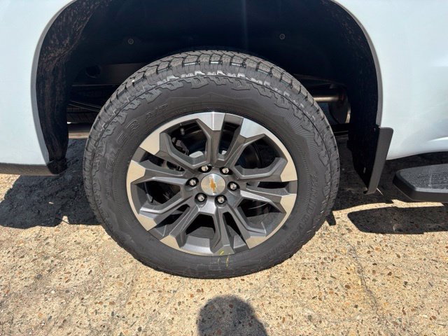 New 2026 Chevrolet Silverado 1500 High Country w/ Technology Package AWD/4WD image 9